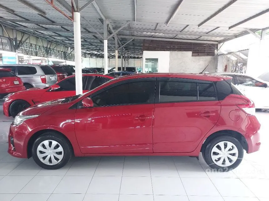 2017 Toyota YARIS J Hatchback