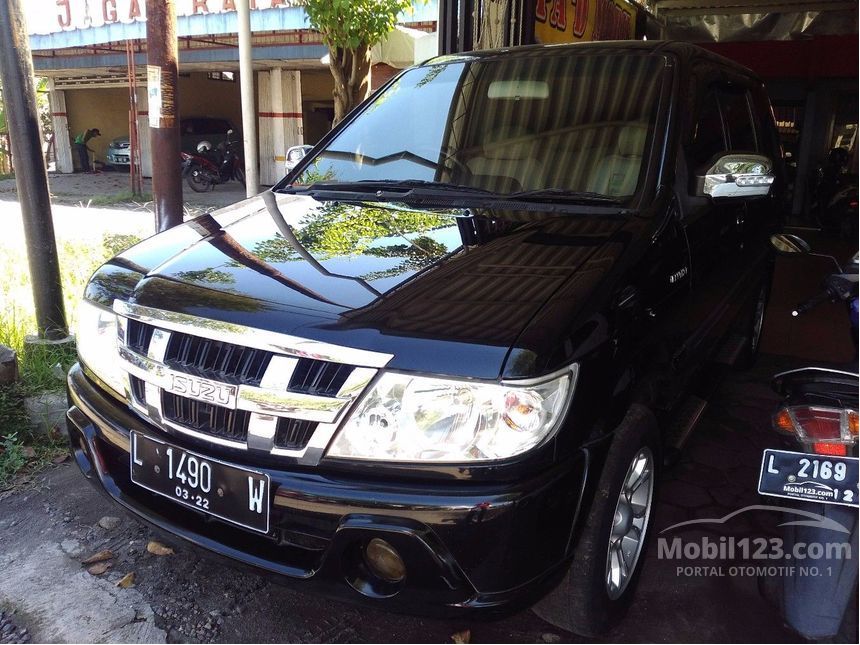 Jual Mobil Isuzu Panther 2012 LS 2.5 di Jawa Timur Manual 