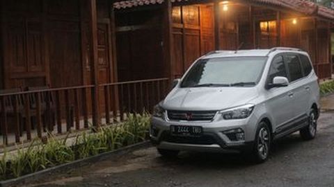 Wuling Amati Kemungkinan Jual Mobil Lebih Murah dari Confero