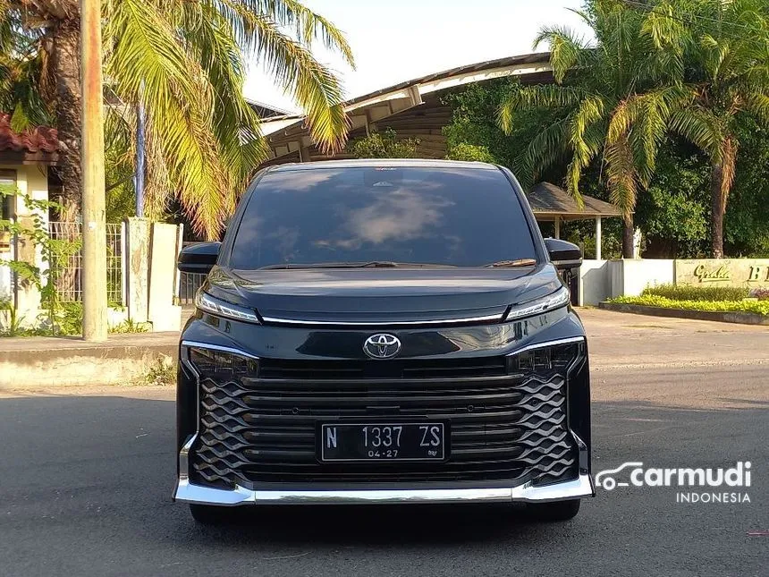 2022 Toyota Voxy Wagon