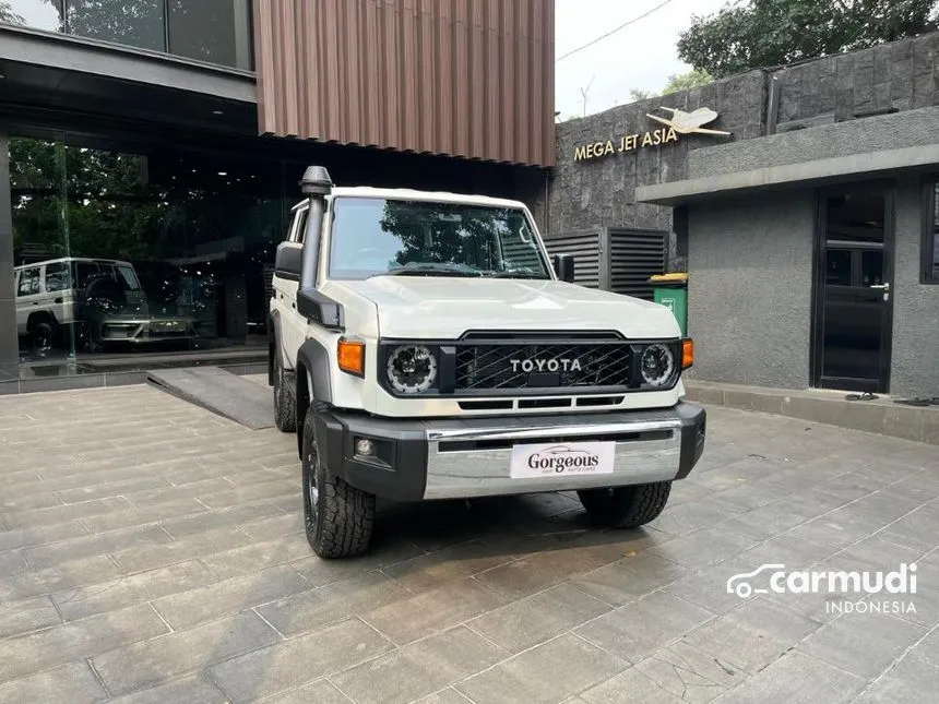 2024 Toyota Land Cruiser 70 GXL SUV