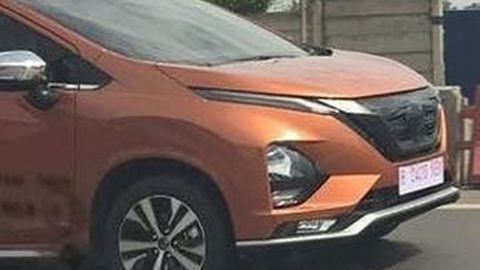 Dua Foto Diduga Mitsubishi Xpander Versi Nissan Beredar di Internet