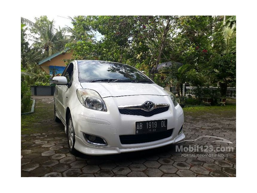 Jual Mobil  Toyota  Yaris  2010 S Limited 1 5 di Yogyakarta  