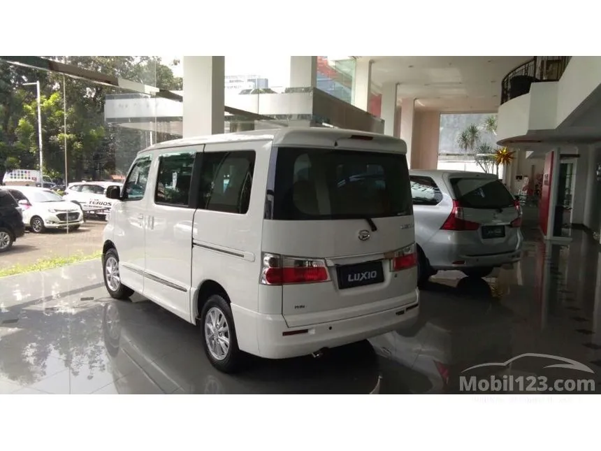 Jual Mobil Daihatsu Luxio 2024 X 1.5 di DKI Jakarta Manual MPV Putih Rp 239.000.000