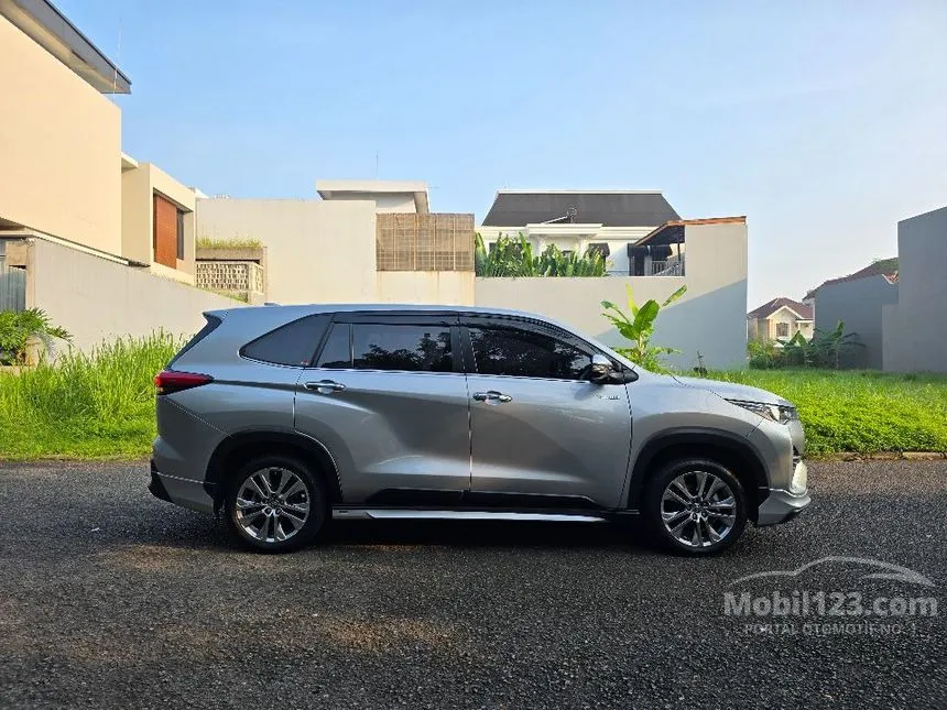 2023 Toyota Kijang Innova Zenix Q HV TSS ( Premium Color) MPV