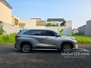 2023 Toyota Kijang Innova Zenix 2.0 Q HV TSS ( Premium Color) MPV