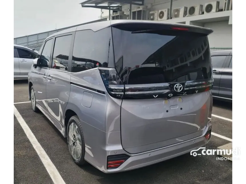 2024 Toyota Voxy Van Wagon