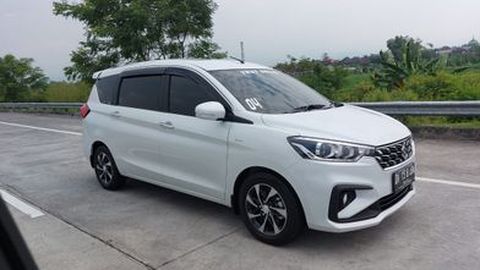 Konsumsi BBM Suzuki Ertiga Hybrid Sentuh 34,2 Km per Liter
