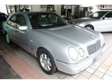 1997 Mercedes-Benz E240 2.4 Sedan