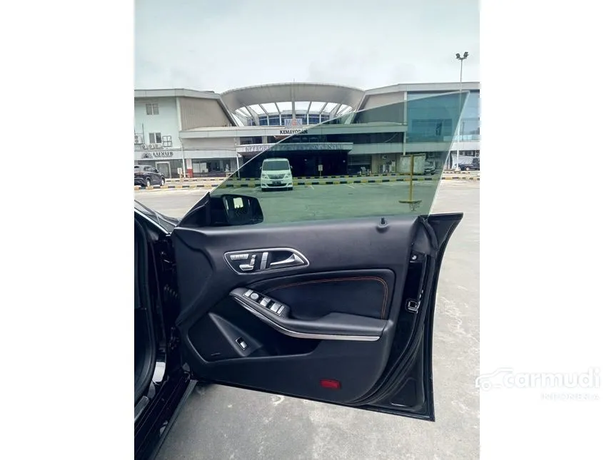 2014 Mercedes-Benz CLA200 Urban Coupe