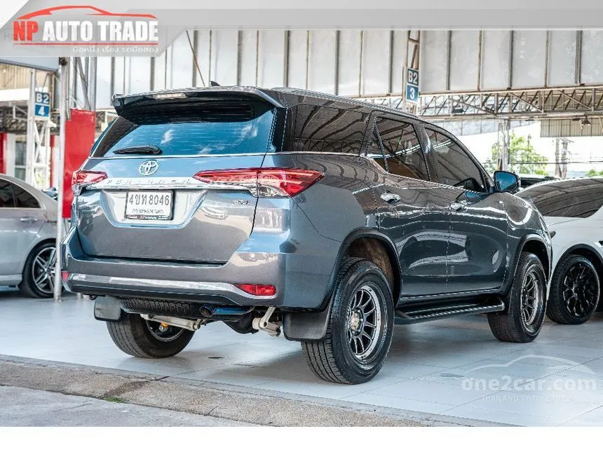 2017 Toyota FORTUNER V SUV