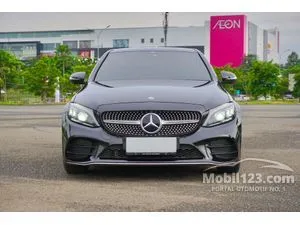 2019 Mercedes-Benz C300 2.0 AMG Line Sedan