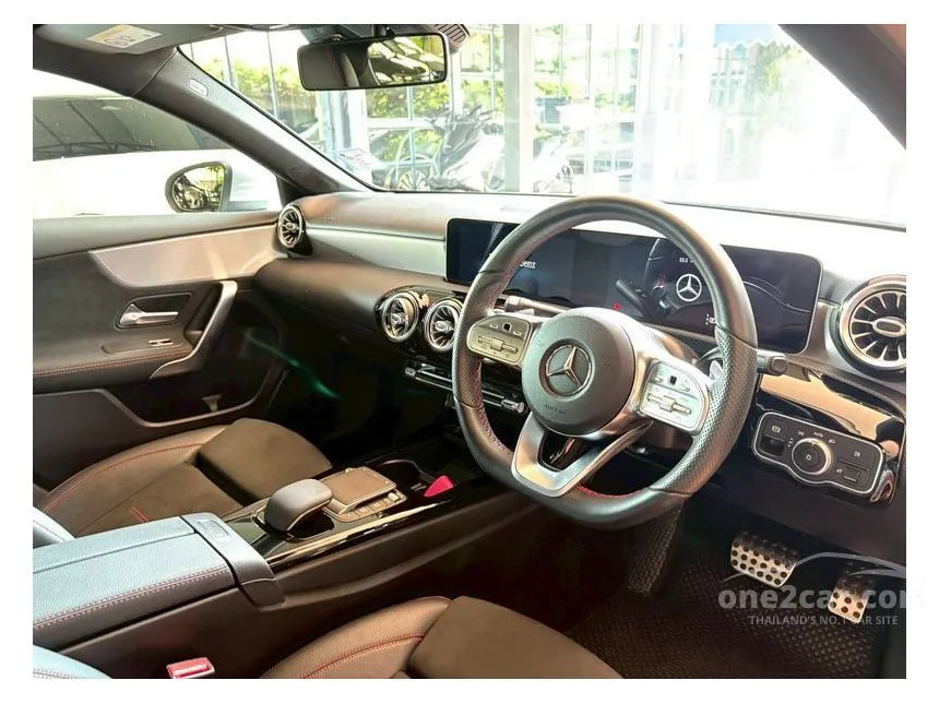 2021 Mercedes-Benz A200 AMG Dynamic Sedan