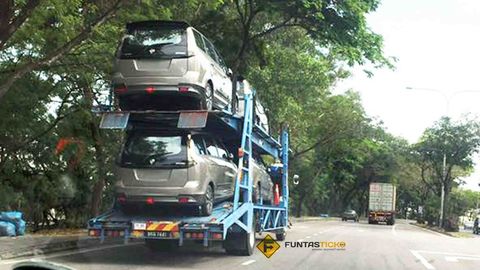 Spied: 2017 New Proton Exora En Route To Showroom