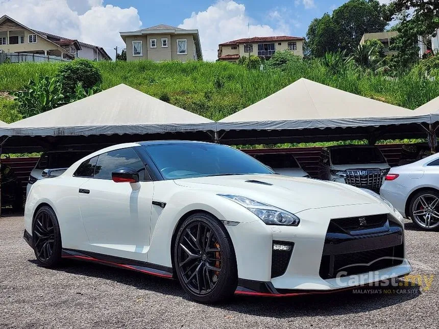 2018 Nissan GT-R Premium Edition Coupe