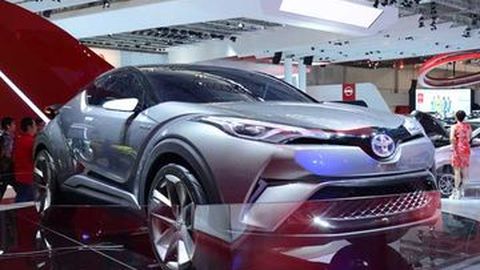 Toyota C-HR Goda Konsumen HR-V