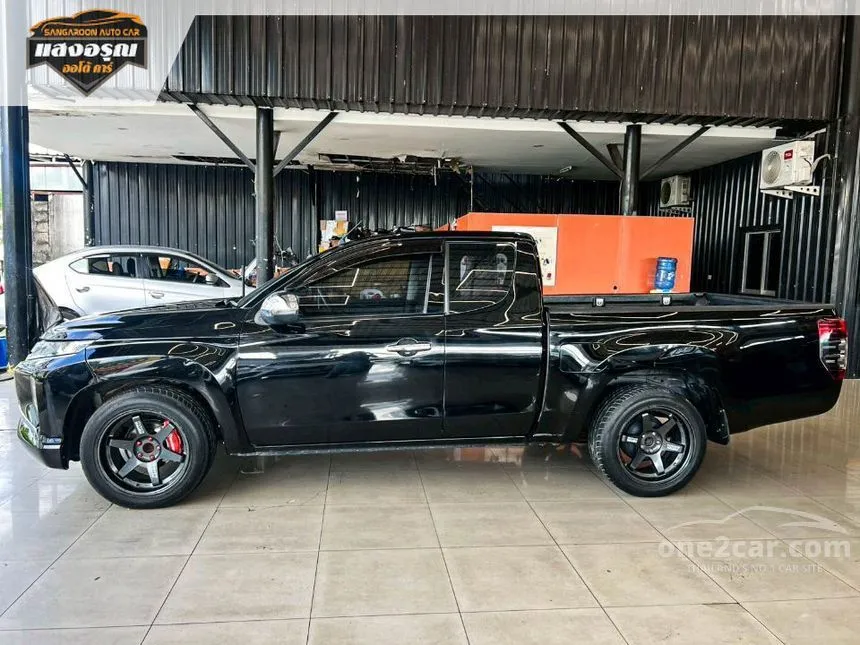 2022 Mitsubishi TRITON GLX Mega Cab Pickup
