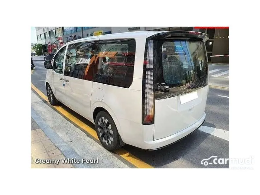 Jual Mobil Hyundai Staria 2024 Signature 9 2.2 di DKI Jakarta Automatic Wagon Putih Rp 890.000.000