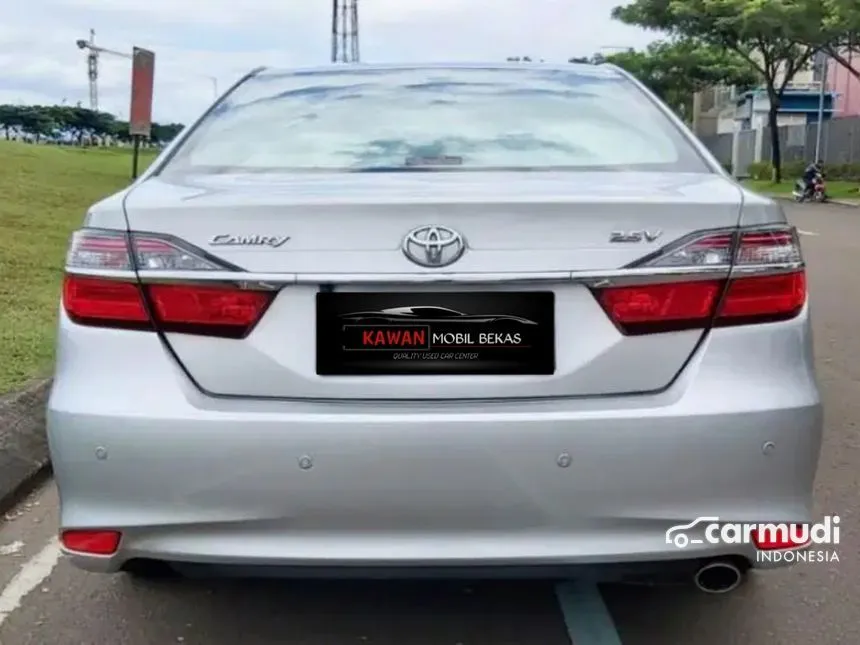 2017 Toyota Camry V Sedan