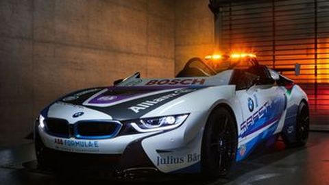BMW i8 Roadster Didapuk Menjadi Safety Car Formula E Championship
