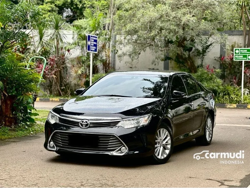2015 Toyota Camry V Sedan