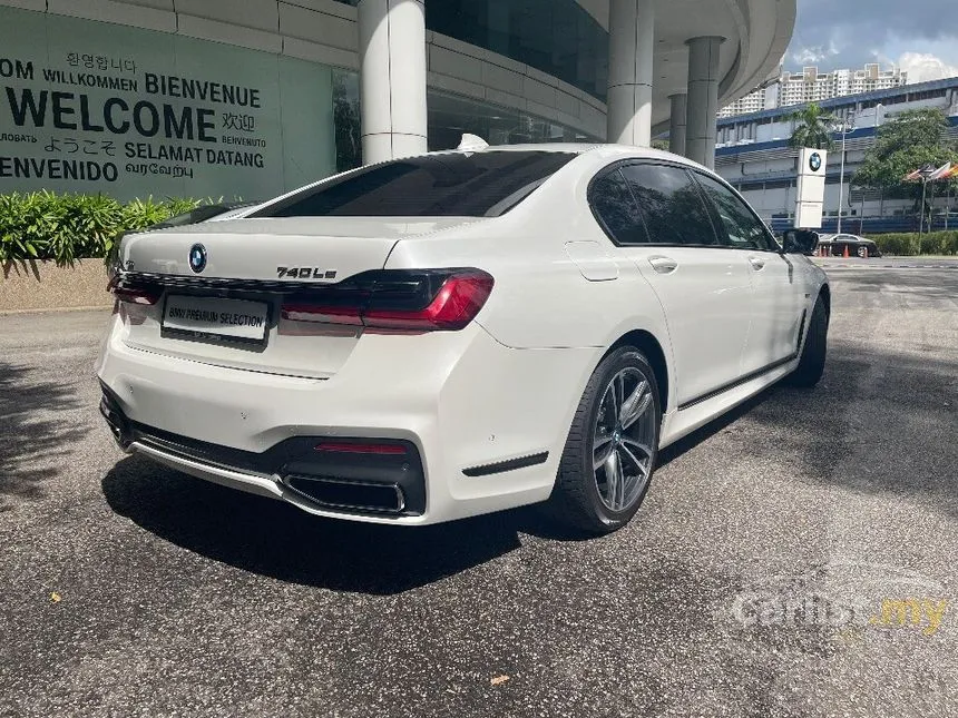 2022 BMW 740Le xDrive M Sport Sedan