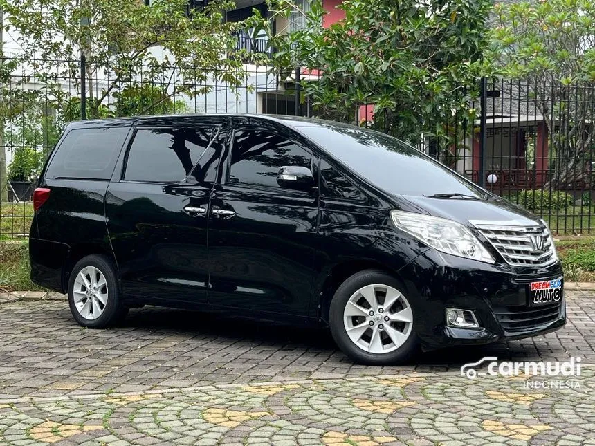2013 Toyota Alphard X MPV