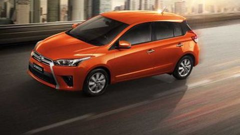 Toyota Yaris Meluncur 17 Maret 2014