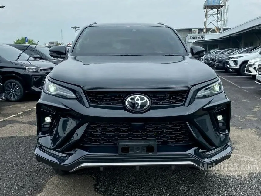 Jual Mobil Toyota Fortuner 2024 VRZ TSS GR Parts Aero Package 2.8 di Lampung Automatic SUV Hitam Rp 495.000.000