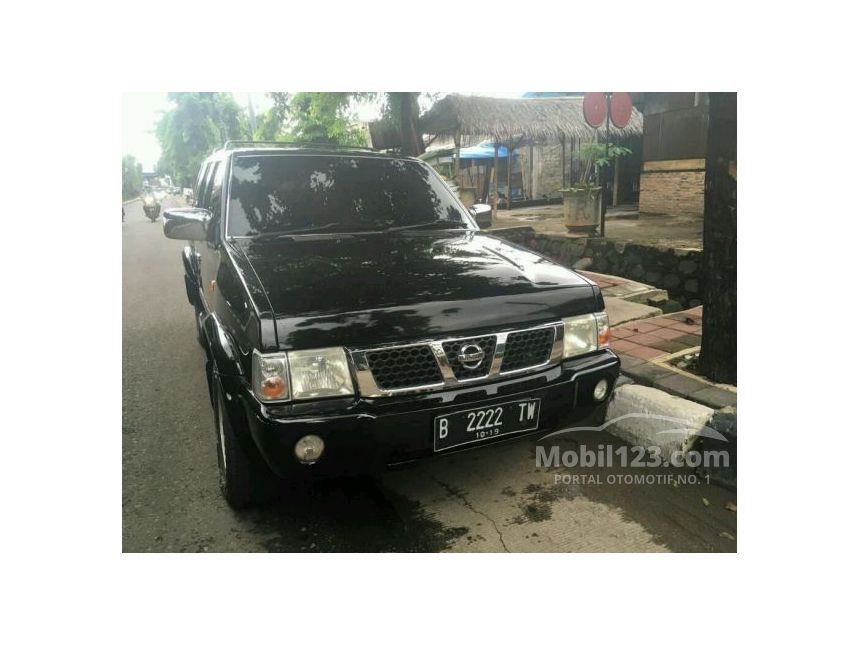 Jual Mobil Nissan Terrano 2004 Grandroad G2 2.4 di DKI Jual Mobil Nissan Terrano 2004 Grandroad G2 2.4 di DKI