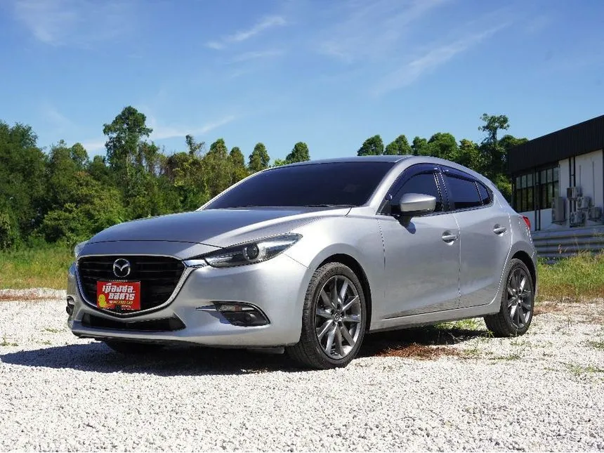 2017 Mazda 3 S Sports Hatchback