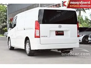 2021 Toyota HIACE 2.8 Eco Van