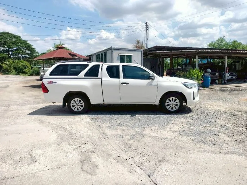 2022 Toyota HILUX REVO Z Edition Entry Smart Cab Pickup