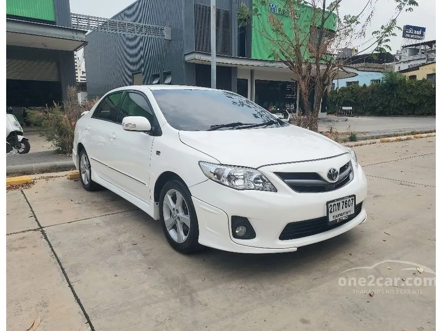 2013 Toyota Corolla Altis E Sedan