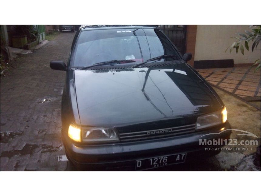 Jual Mobil  Daihatsu  Charade 1992  1 3 di Jawa Barat Manual 