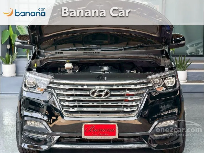 2022 Hyundai H-1 Elite Van