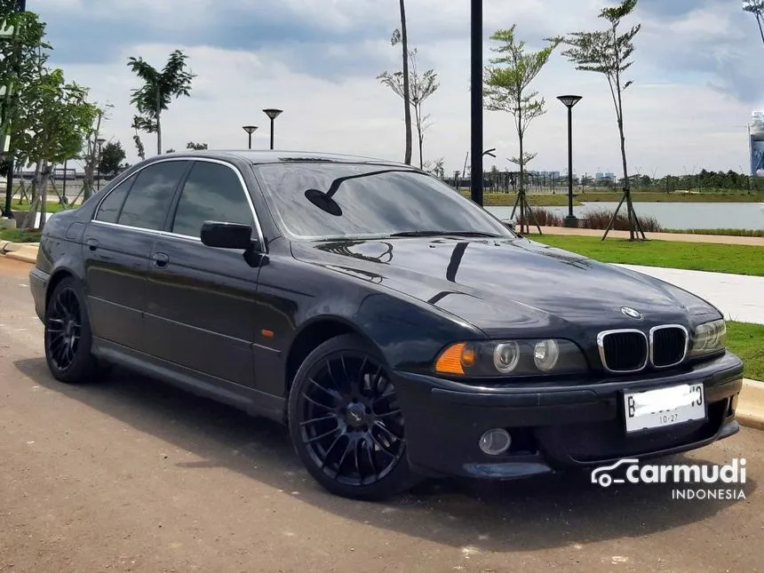 2002 BMW 520i