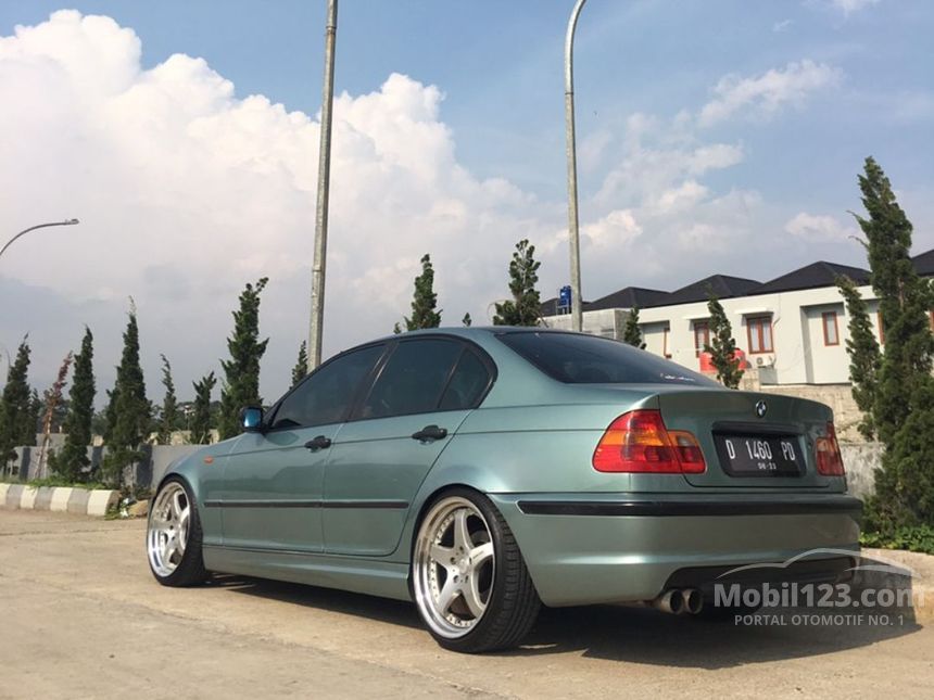 Jual Mobil  BMW  318i 2002 E46 2 0 di Jawa  Barat  Automatic 