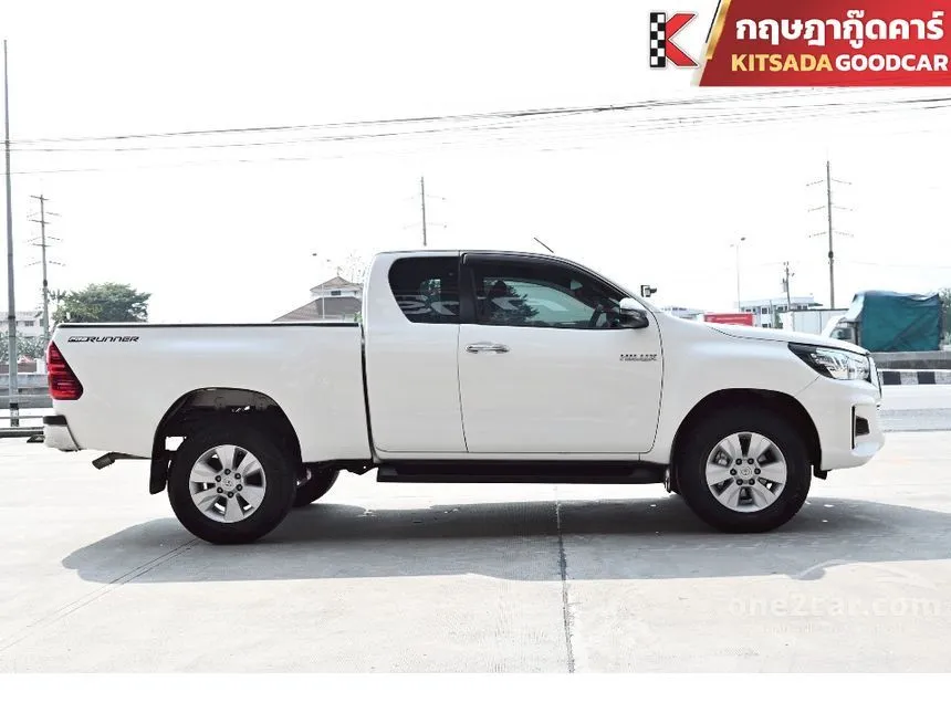 2019 Toyota HILUX REVO E Prerunner Smart Cab Pickup