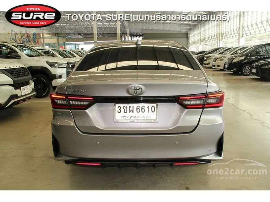 2022 Toyota Yaris Ativ Premium Sedan