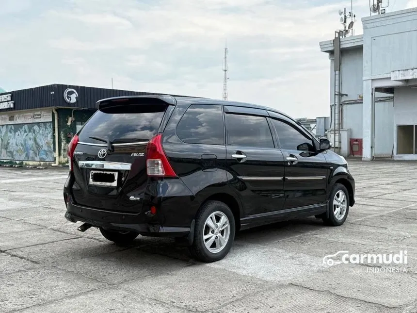 2013 Toyota Avanza Veloz MPV