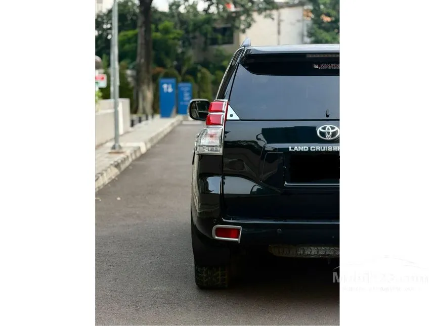 2012 Toyota Land Cruiser Prado TX SUV