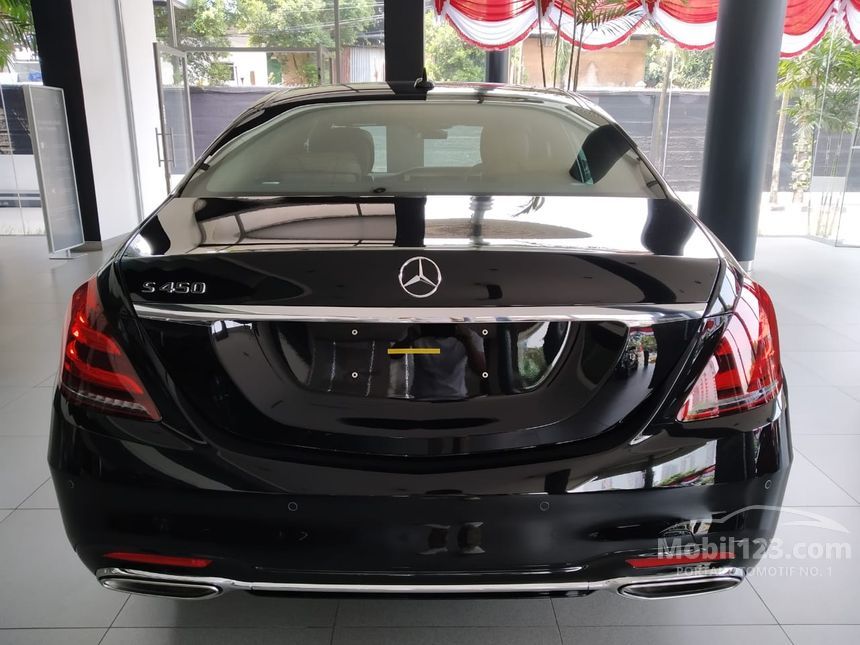 2019 Mercedes-Benz S450L Sedan