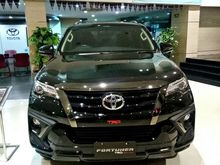 2020 Toyota Fortuner 2.4 TRD SUV