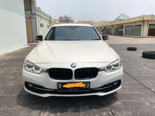 2016 BMW 320i 2.0 Sport Sedan