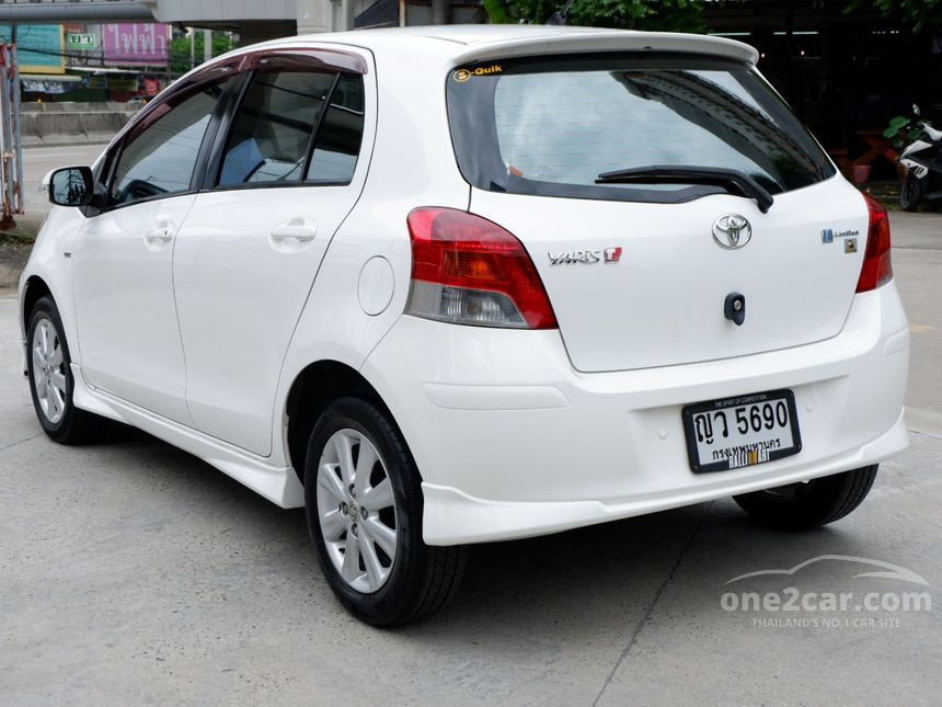 2011 Toyota Yaris E Limited Hatchback