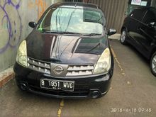 2010 Nissan Grand Livina 1.5 XV Automatic Hitam