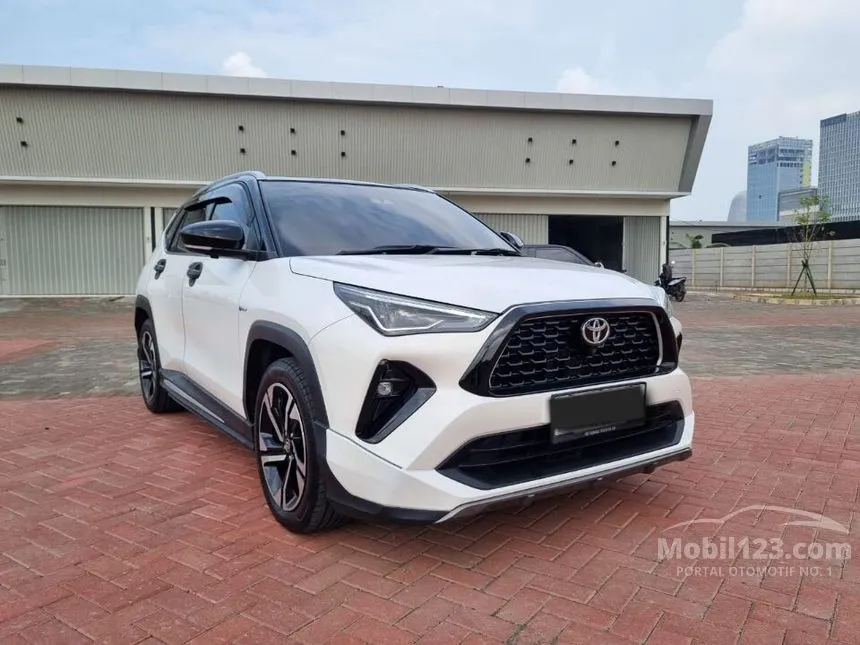 Jual Mobil Toyota Yaris Cross 2023 S GR Parts Aero Package 1.5 di Banten Automatic Wagon Putih Rp 378.000.000