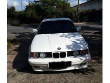 1993 BMW 520i 2.0 Sedan (-ps)