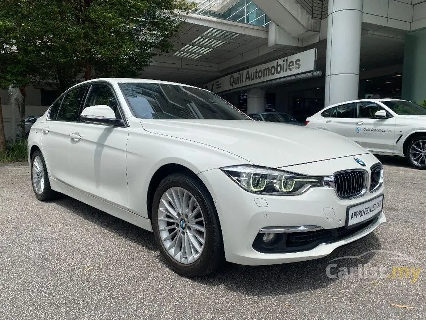 2019 BMW 318i Luxury Sedan